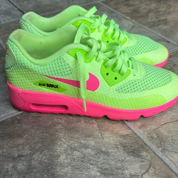 Nike Air Max sneakers size 7Y/8.5 women’s - Picture 1 of 7